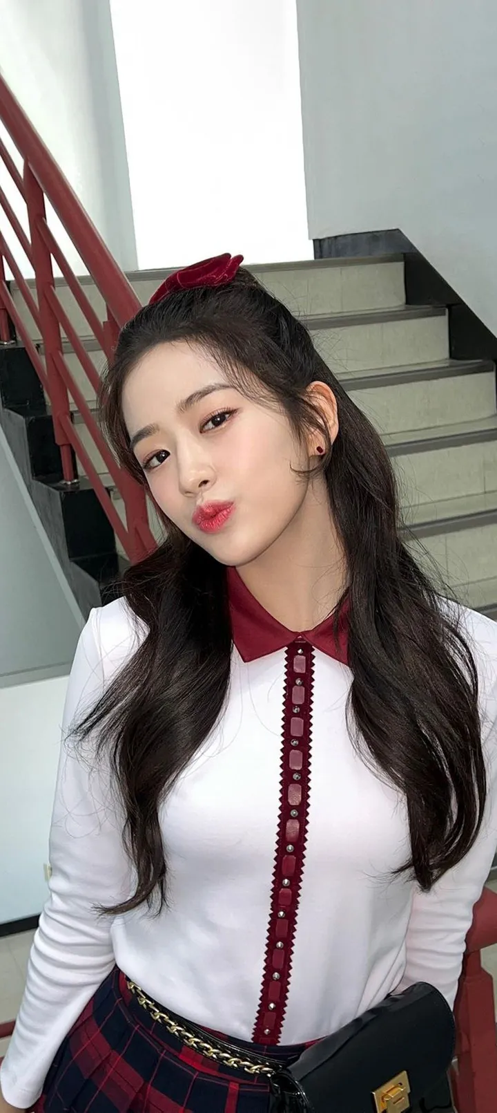 Fond d'écran de verrouillage mobile An Yu-jin 4K HD télécharger — IZ*ONE, IVE