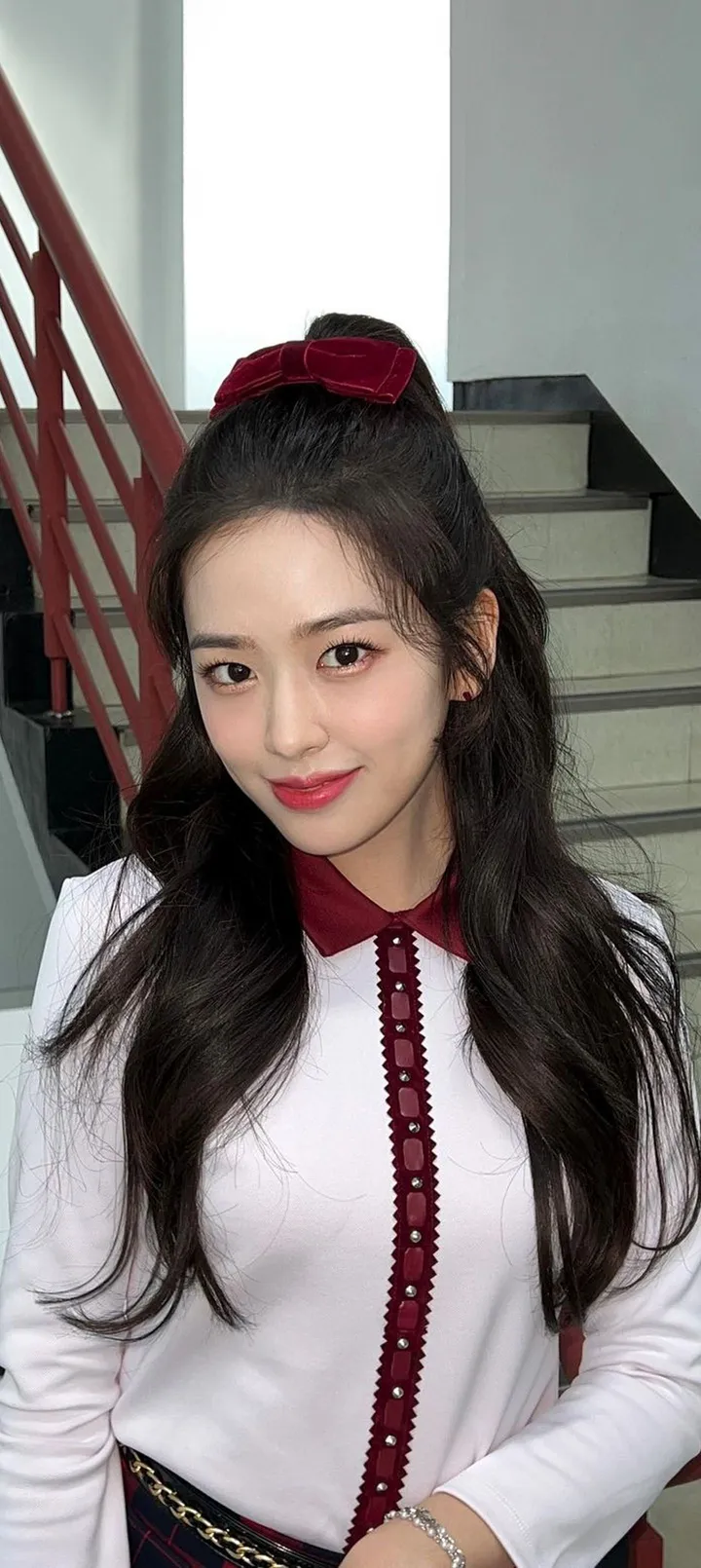 Fond d'écran de verrouillage mobile An Yu-jin 4K HD télécharger — IZ*ONE, IVE
