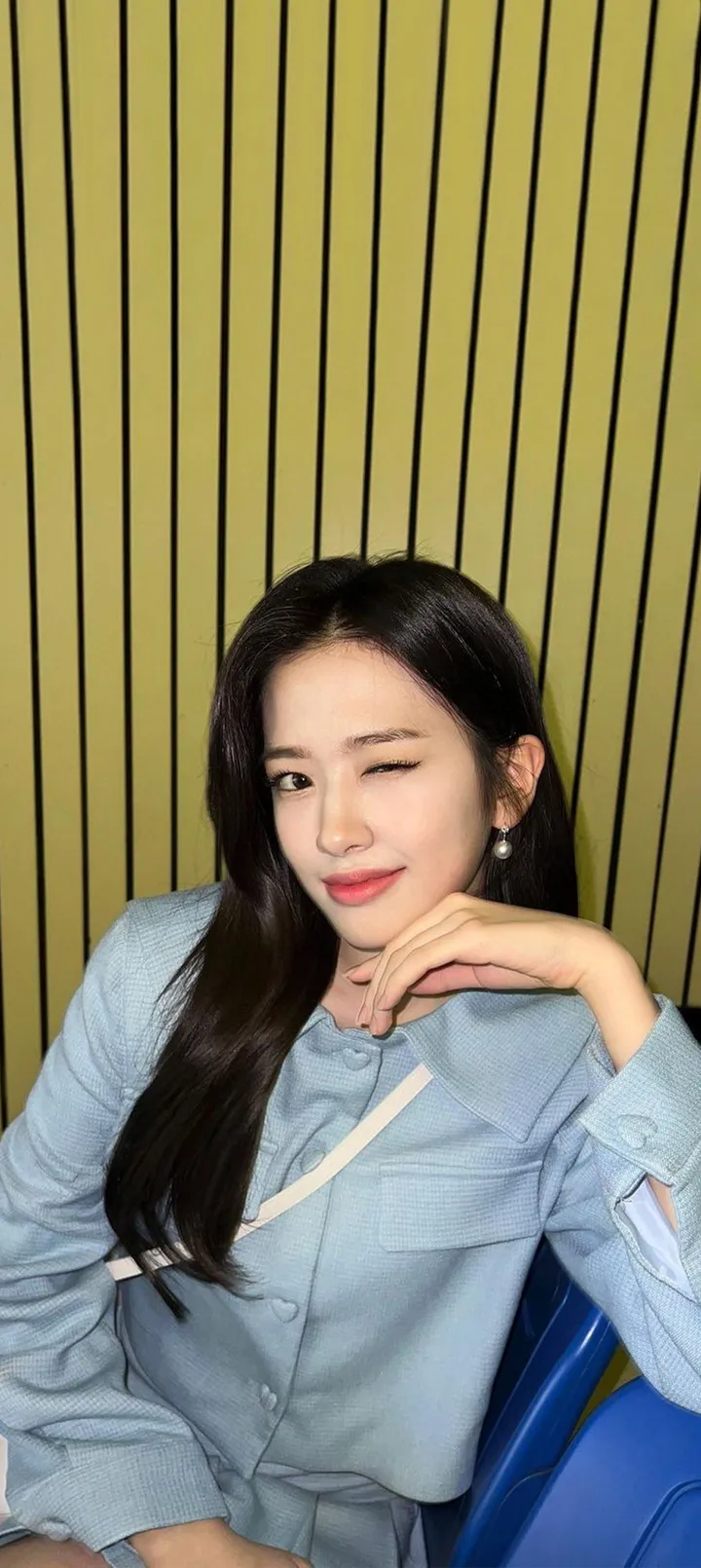 Fond d'écran de verrouillage mobile An Yu-jin 4K HD télécharger — IZ*ONE, IVE