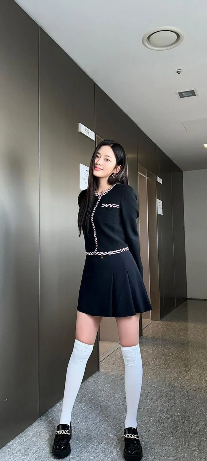 Fond d'écran de verrouillage mobile An Yu-jin 4K HD télécharger — IZ*ONE, IVE