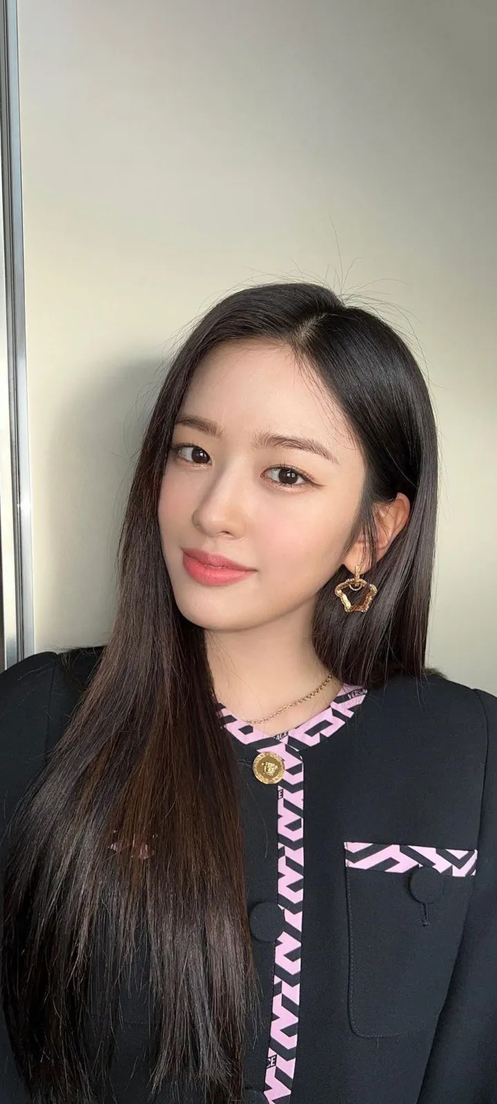 Fond d'écran de verrouillage mobile An Yu-jin 4K HD télécharger — IZ*ONE, IVE