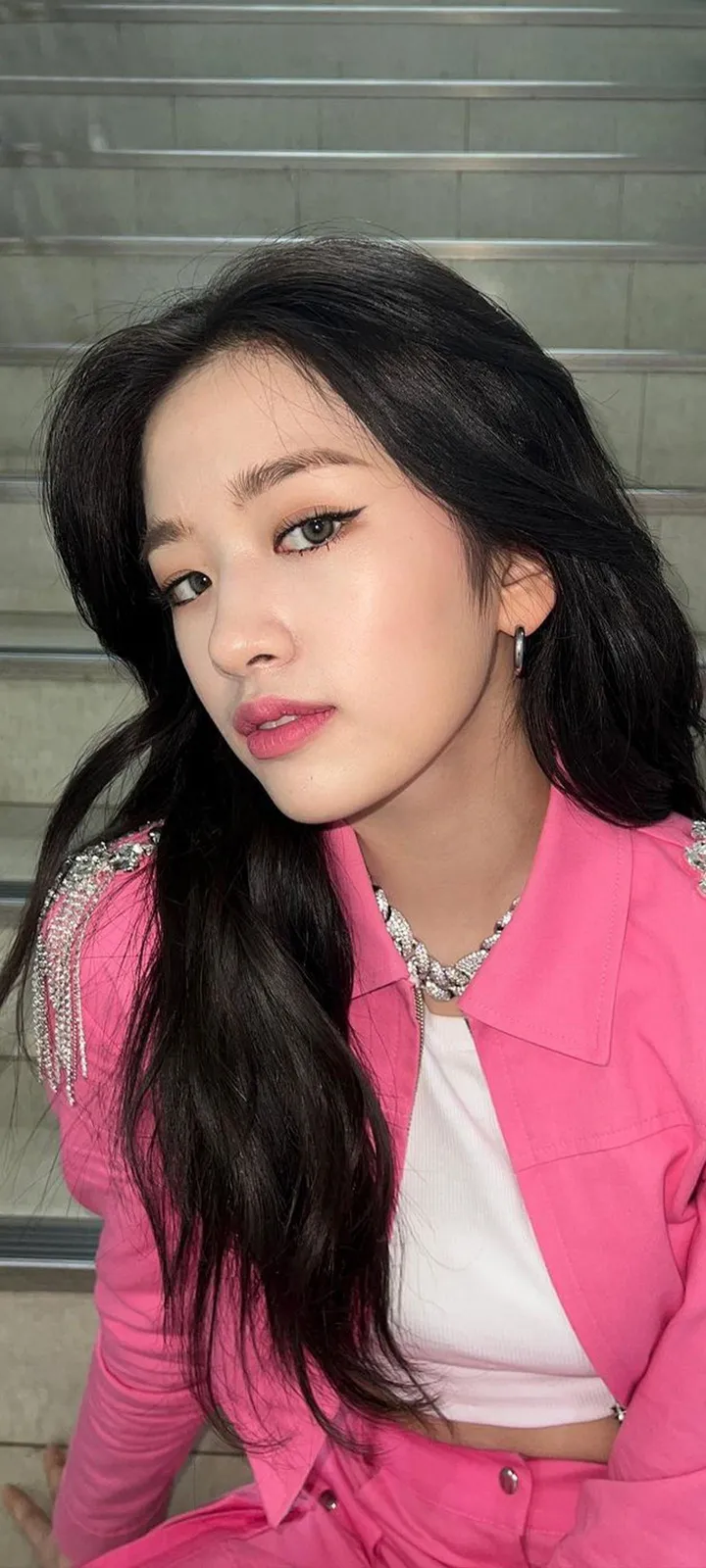 Fond d'écran de verrouillage mobile An Yu-jin 4K HD télécharger — IZ*ONE, IVE