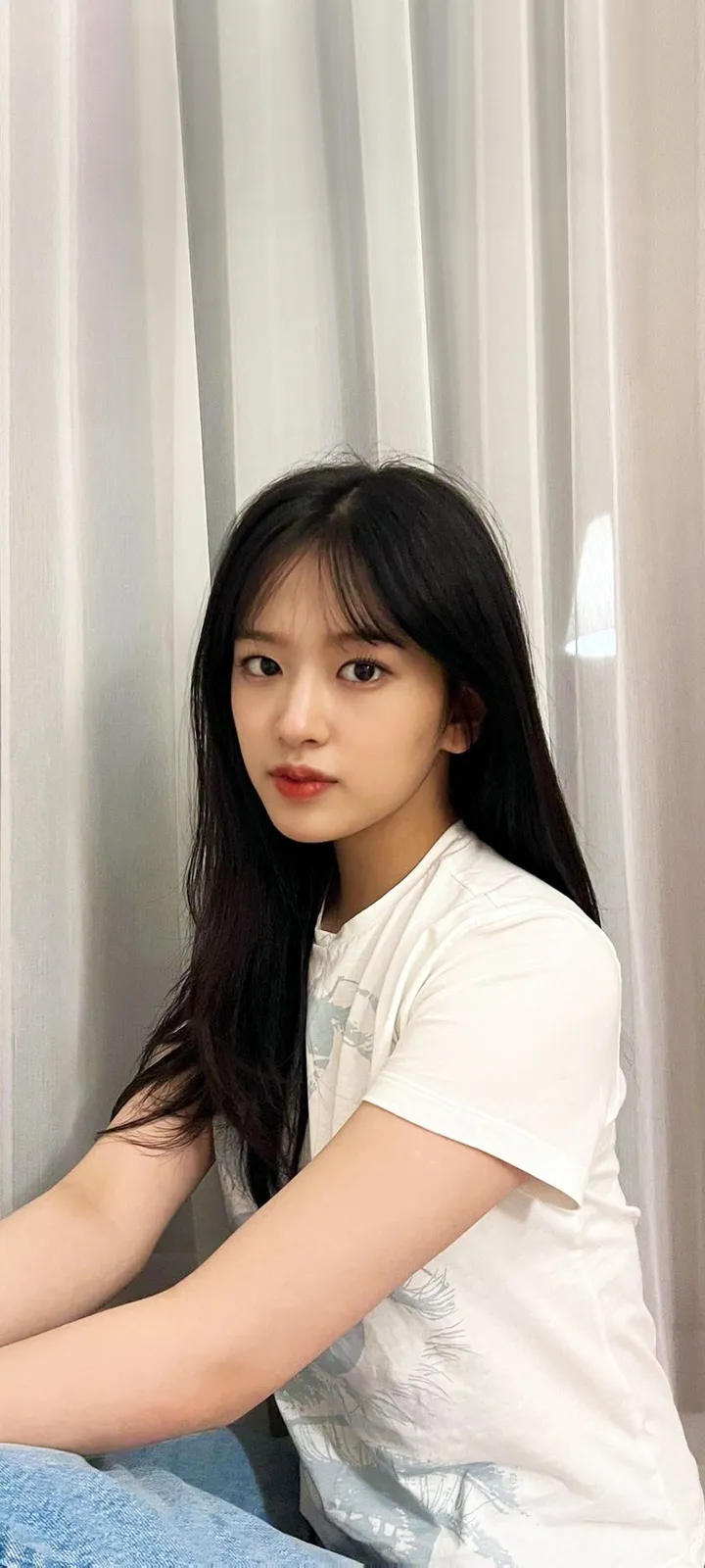 Fond d'écran de verrouillage mobile An Yu-jin 4K HD télécharger — IZ*ONE, IVE