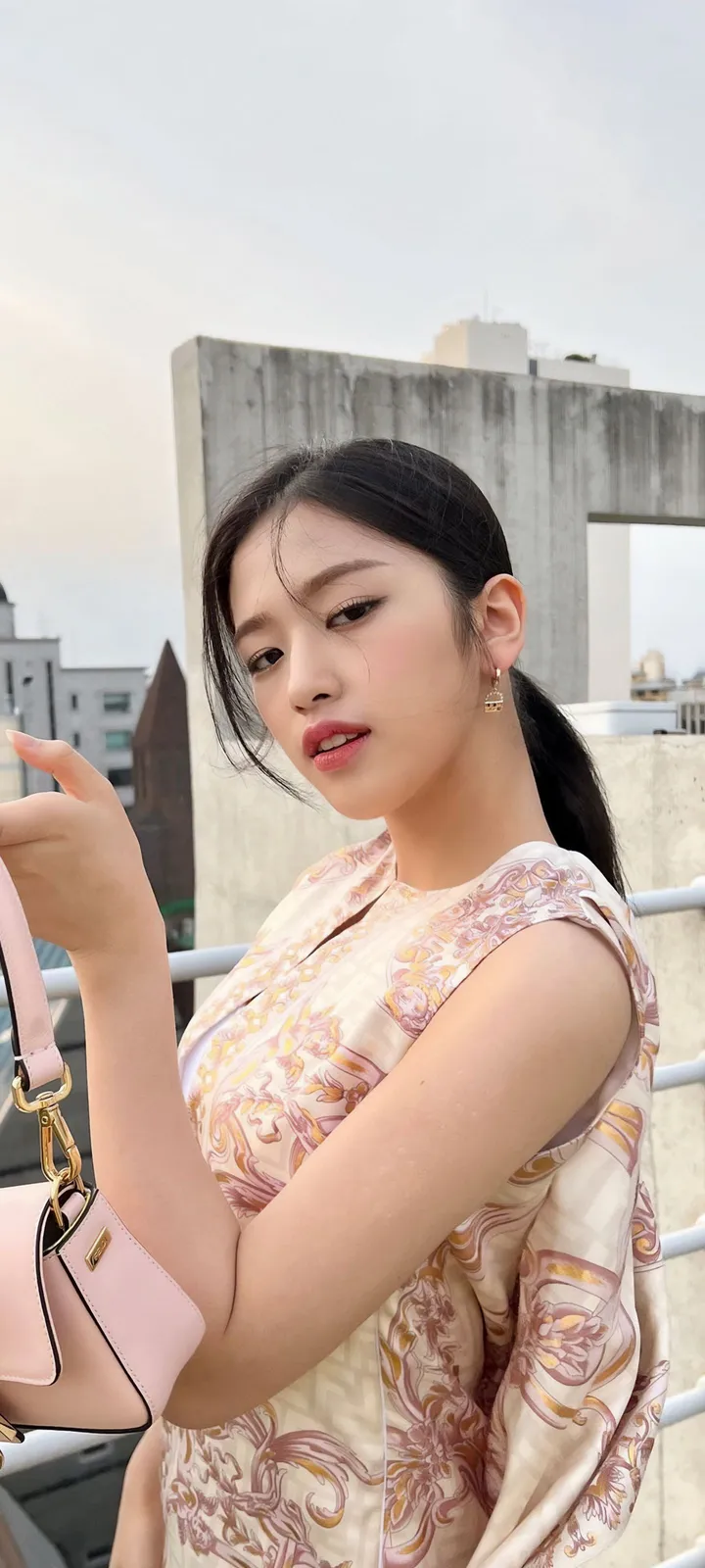 Fond d'écran de verrouillage mobile An Yu-jin 4K HD télécharger — IZ*ONE, IVE
