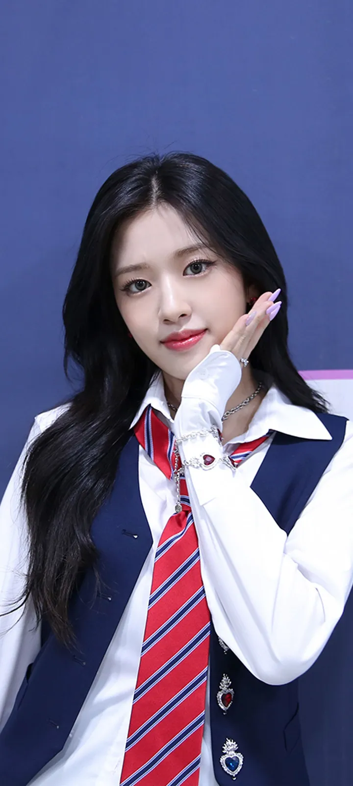 Fond d'écran de verrouillage mobile An Yu-jin 4K HD télécharger — IZ*ONE, IVE