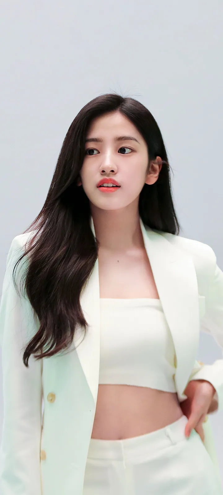 Fond d'écran de verrouillage mobile An Yu-jin 4K HD télécharger — IZ*ONE, IVE