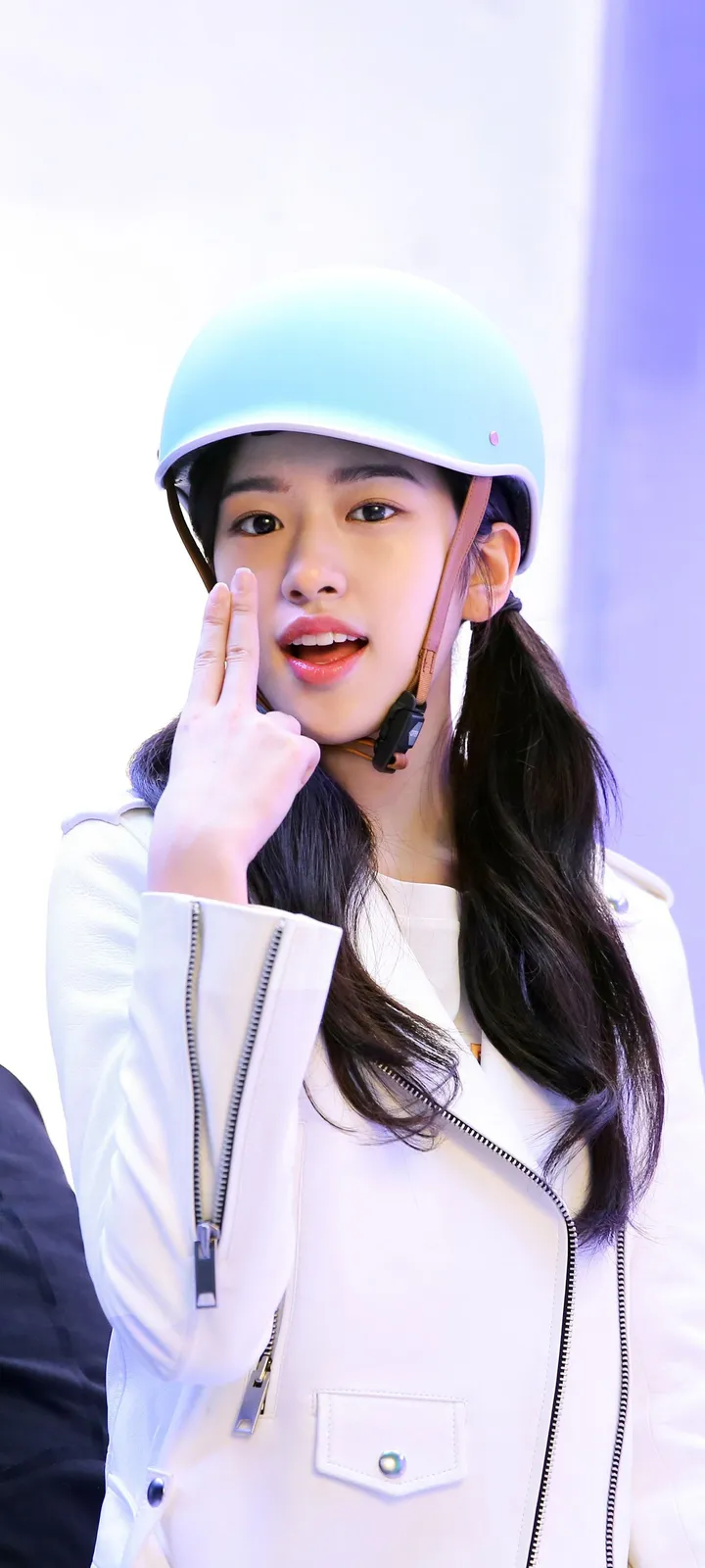 Fond d'écran de verrouillage mobile An Yu-jin 4K HD télécharger — IZ*ONE, IVE