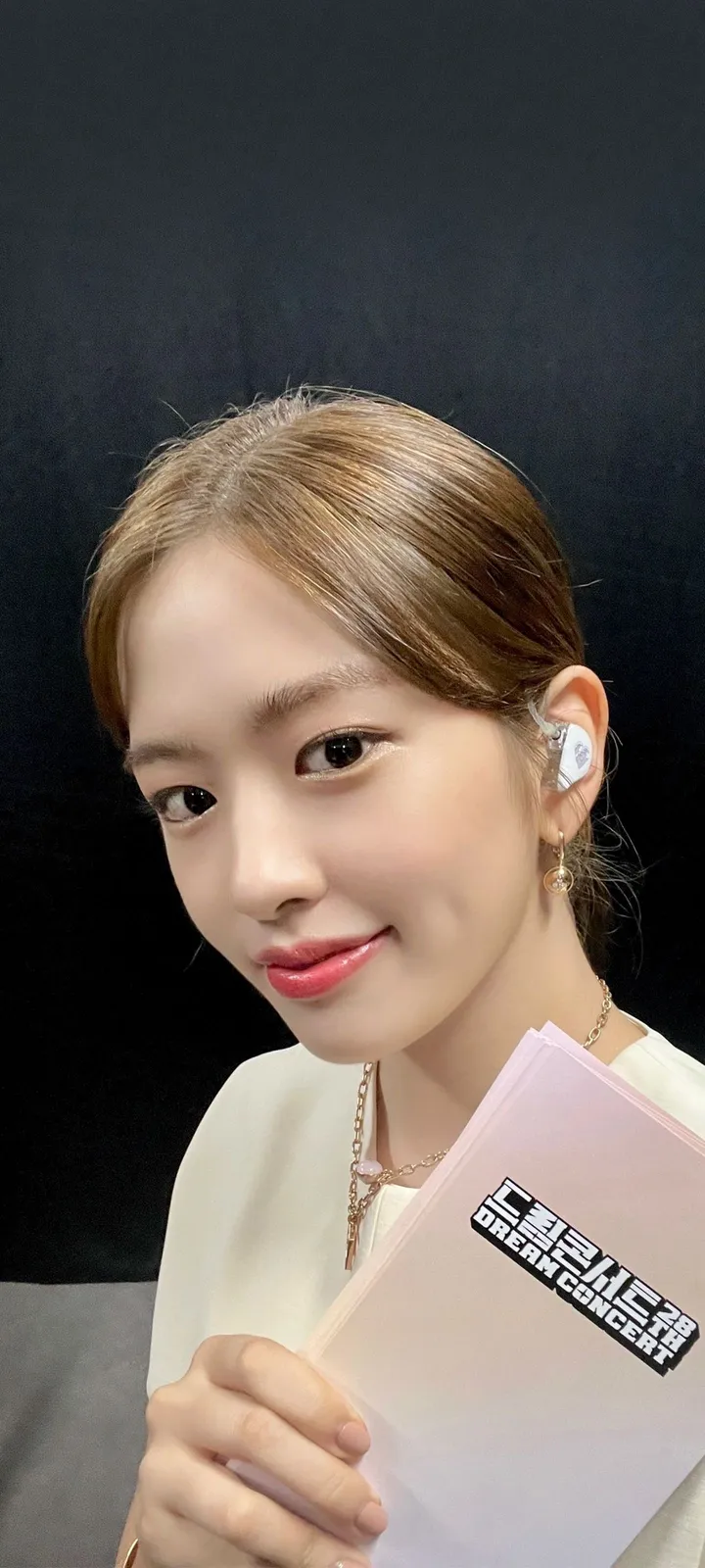 Fond d'écran de verrouillage mobile An Yu-jin 4K HD télécharger — IZ*ONE, IVE