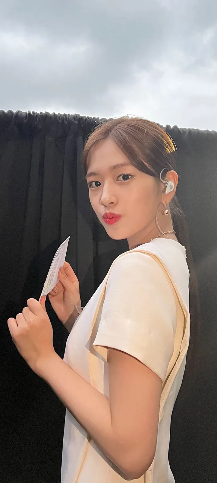 Fond d'écran de verrouillage mobile An Yu-jin 4K HD télécharger — IZ*ONE, IVE