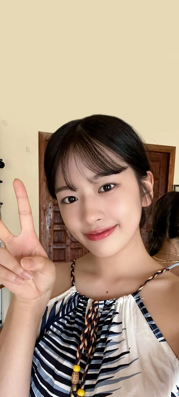 Fond d'écran de verrouillage mobile An Yu-jin 4K HD télécharger — IZ*ONE, IVE