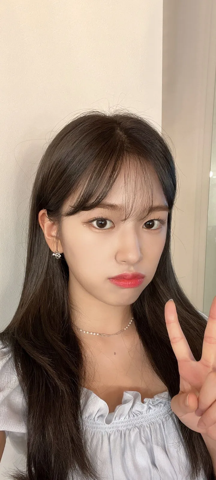 Fond d'écran de verrouillage mobile An Yu-jin 4K HD télécharger — IZ*ONE, IVE