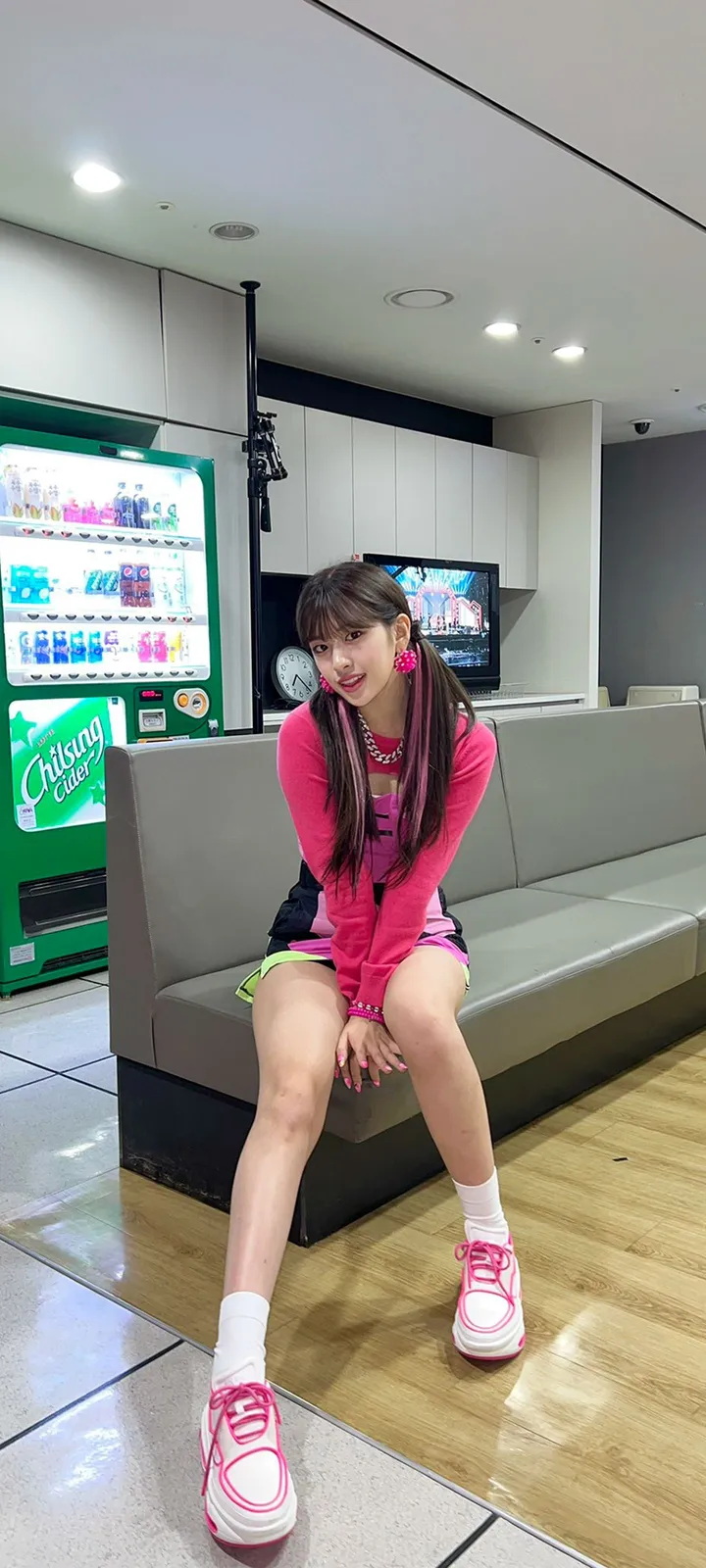Fond d'écran de verrouillage mobile An Yu-jin 4K HD télécharger — IZ*ONE, IVE