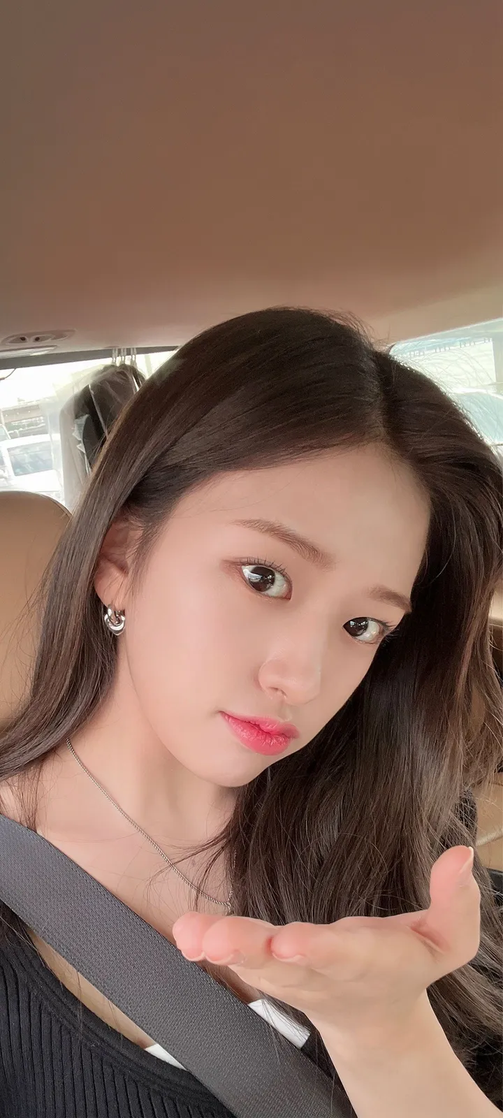 Fond d'écran de verrouillage mobile An Yu-jin 4K HD télécharger — IZ*ONE, IVE