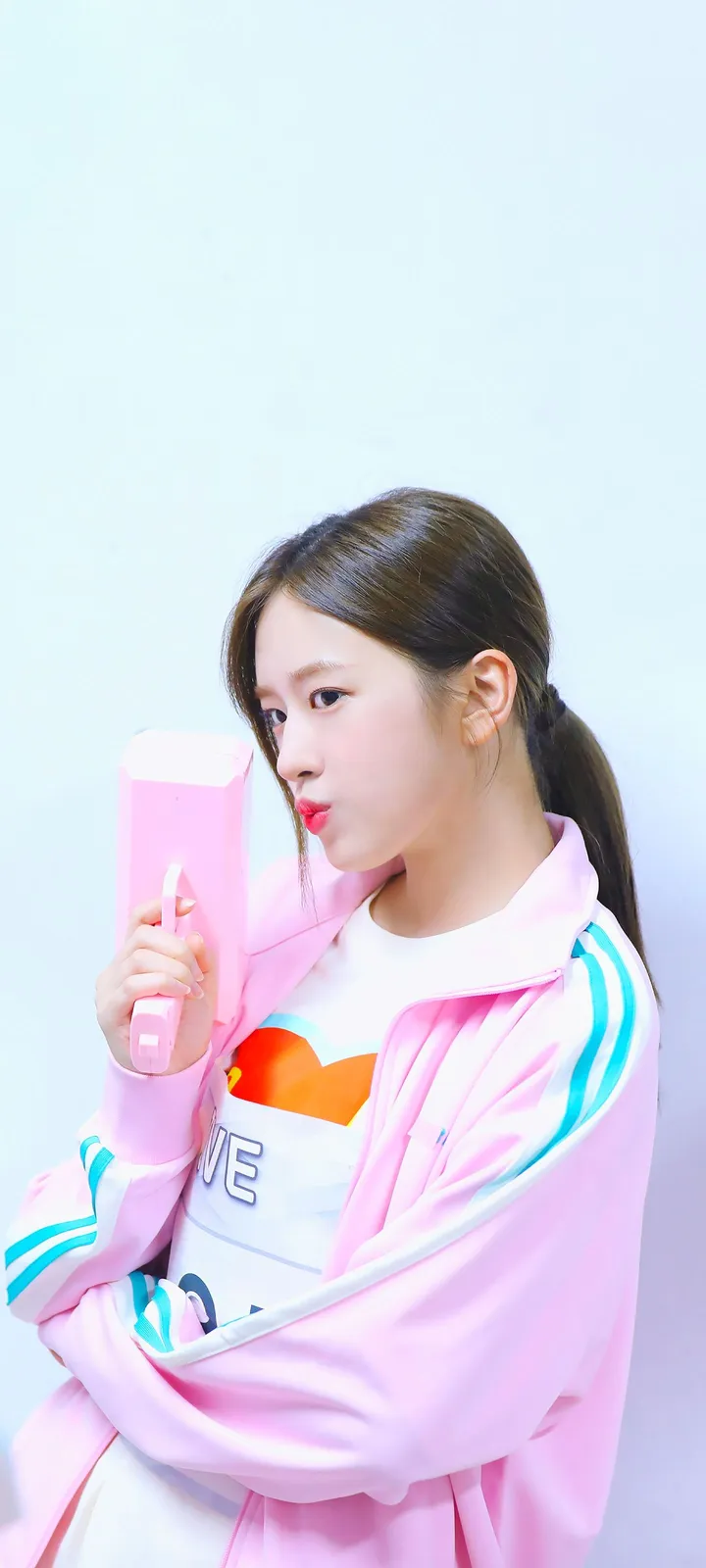 Fond d'écran de verrouillage mobile An Yu-jin 4K HD télécharger — IZ*ONE, IVE