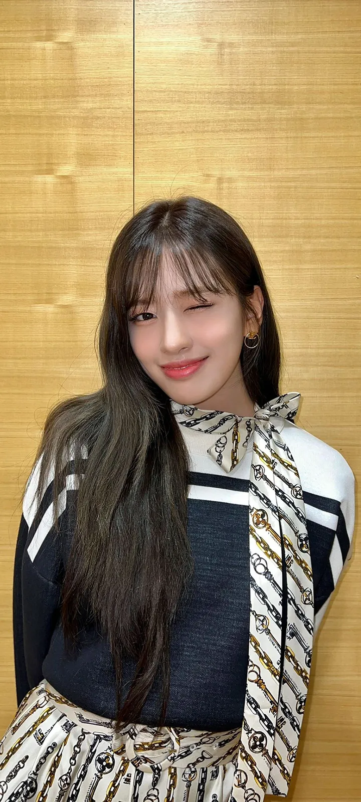 Fond d'écran de verrouillage mobile An Yu-jin 4K HD télécharger — IZ*ONE, IVE