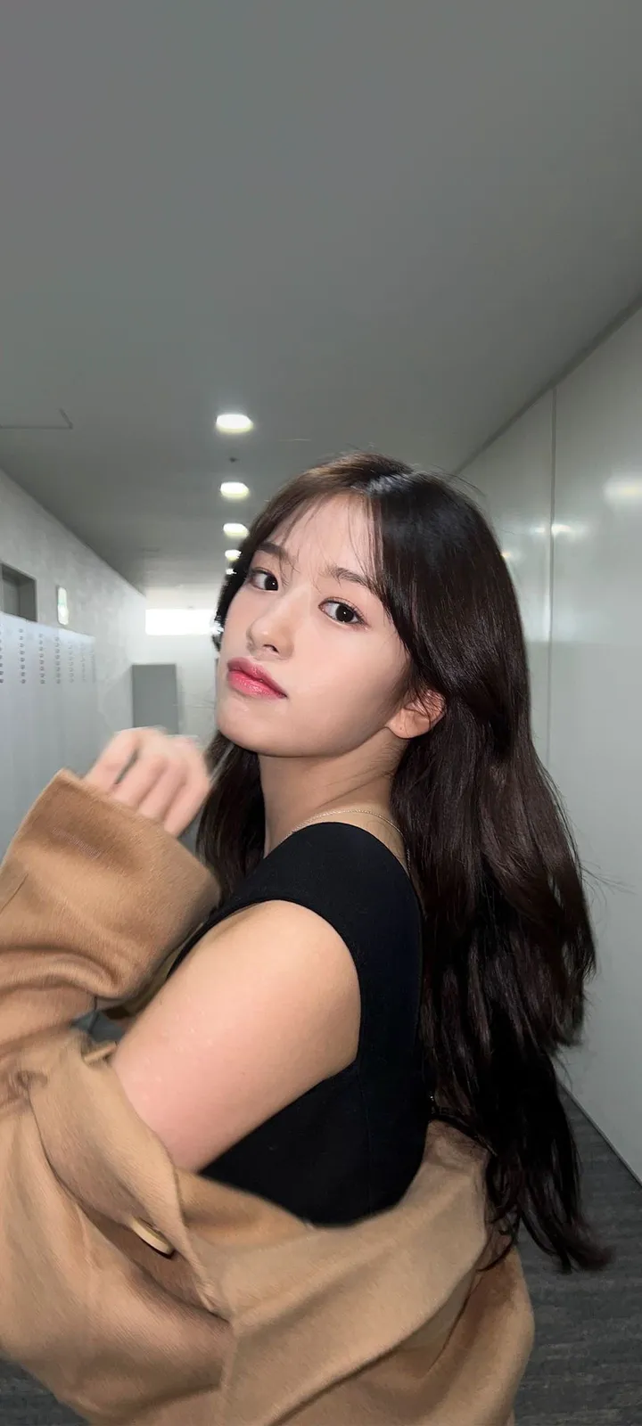 Fond d'écran de verrouillage mobile An Yu-jin 4K HD télécharger — IZ*ONE, IVE