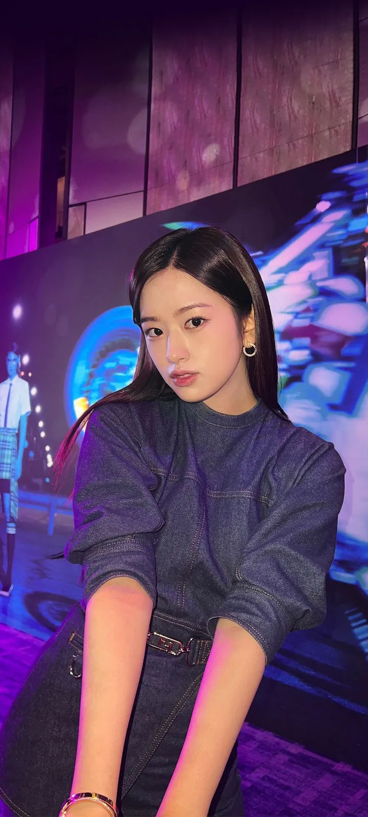 Fond d'écran de verrouillage mobile An Yu-jin 4K HD télécharger — IZ*ONE, IVE