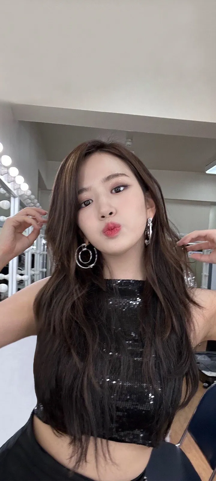 Fond d'écran de verrouillage mobile An Yu-jin 4K HD télécharger — IZ*ONE, IVE