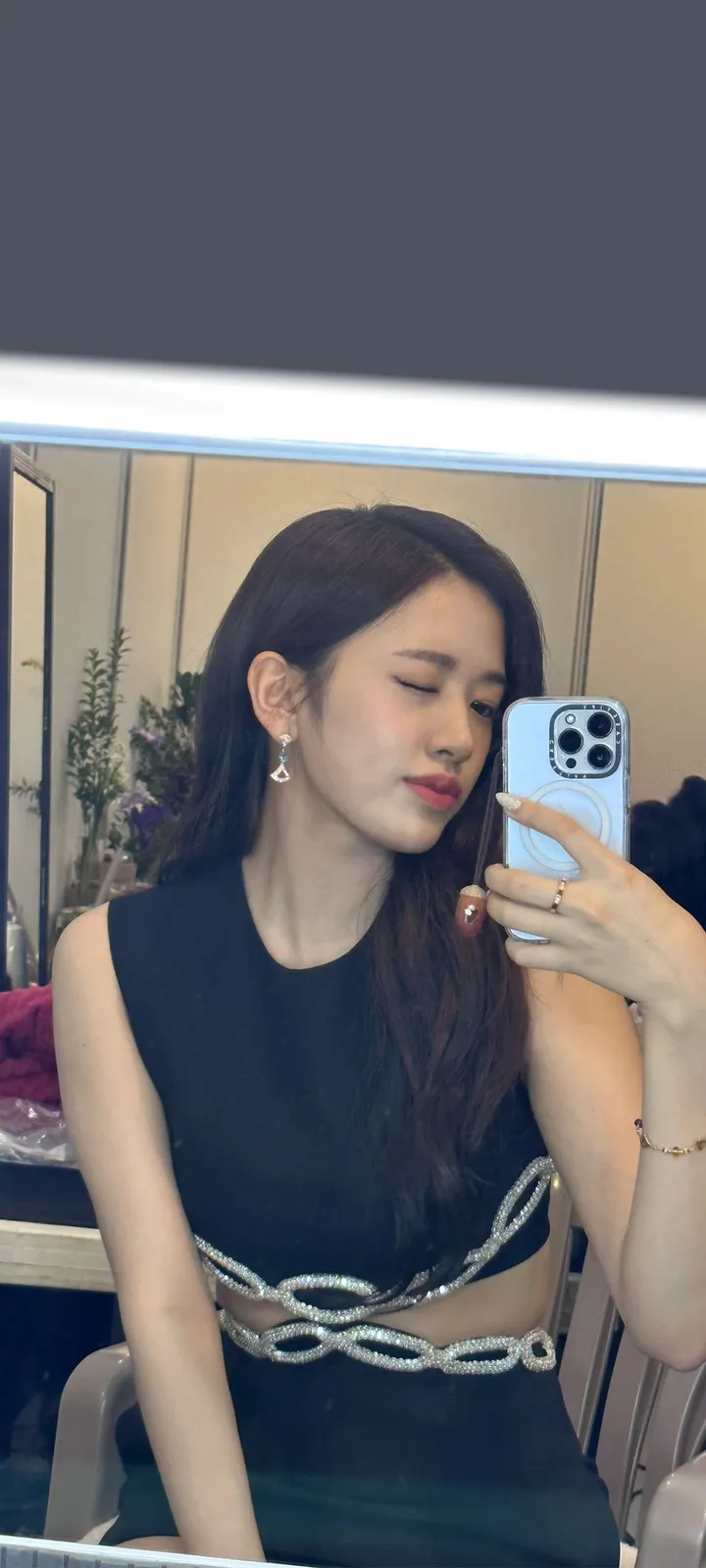 Fond d'écran de verrouillage mobile An Yu-jin 4K HD télécharger — IZ*ONE, IVE