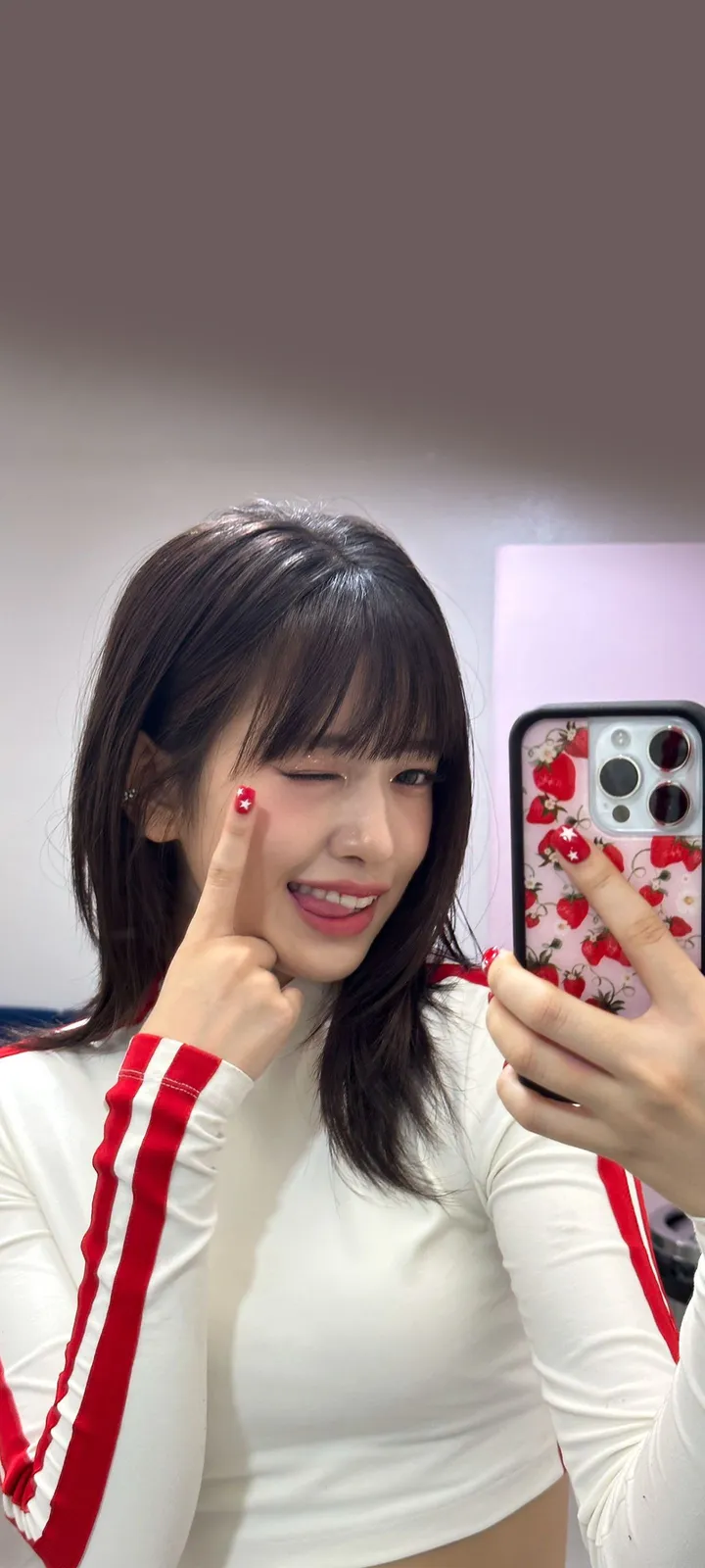 Fond d'écran de verrouillage mobile An Yu-jin 4K HD télécharger — IZ*ONE, IVE