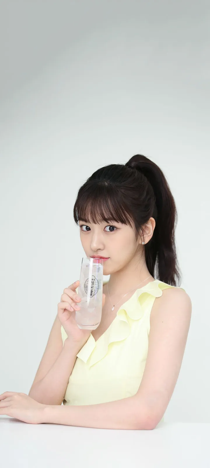 Fond d'écran de verrouillage mobile An Yu-jin 4K HD télécharger — IZ*ONE, IVE