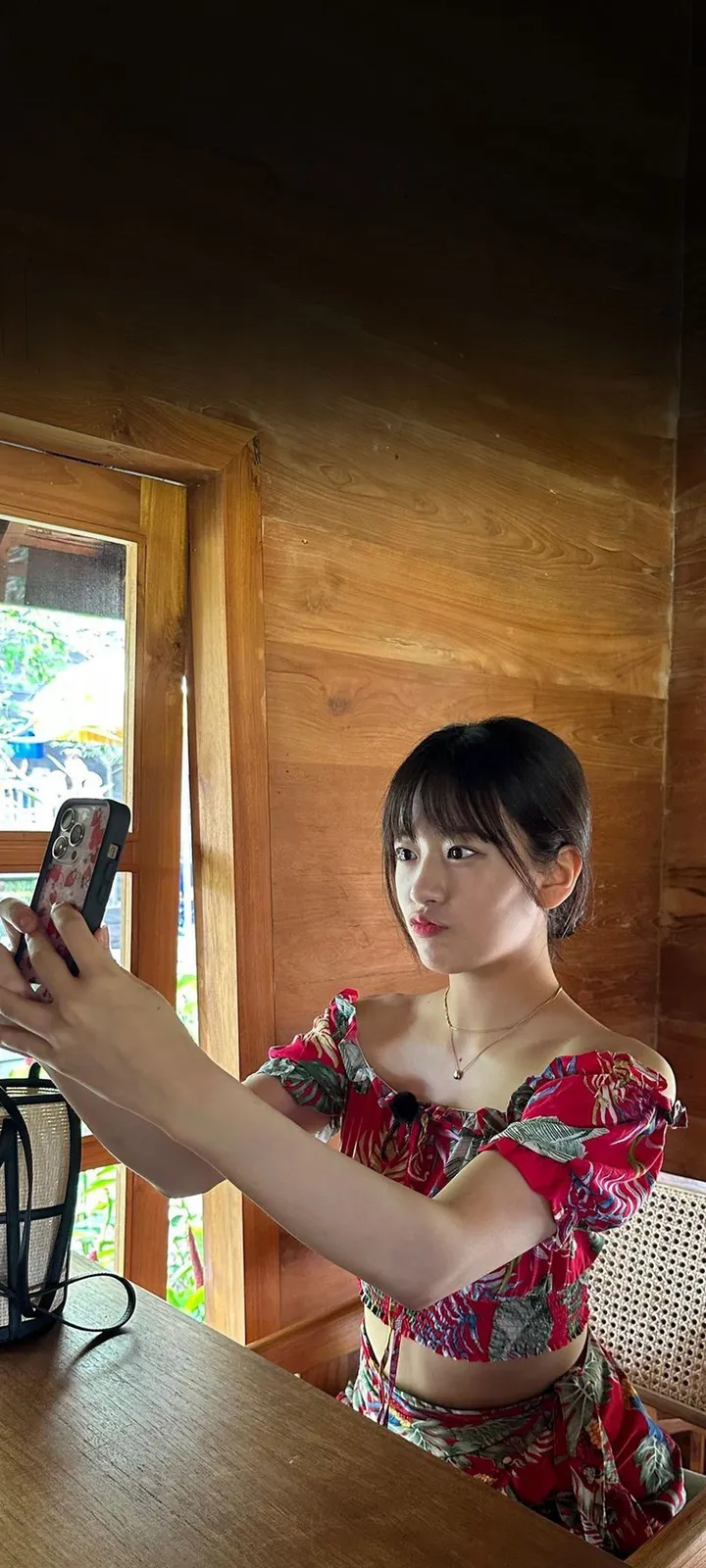 Fond d'écran de verrouillage mobile An Yu-jin 4K HD télécharger — IZ*ONE, IVE