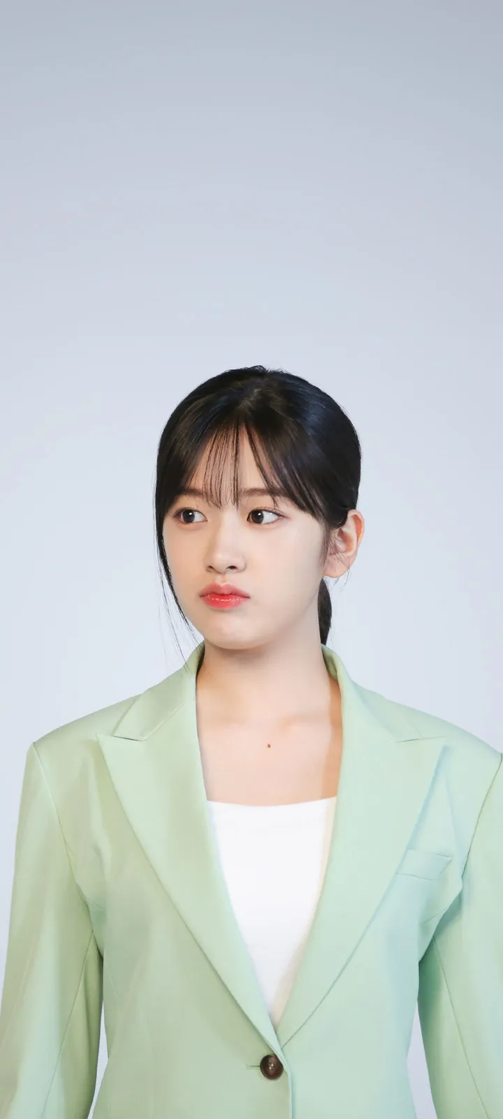 Fond d'écran de verrouillage mobile An Yu-jin 4K HD télécharger — IZ*ONE, IVE