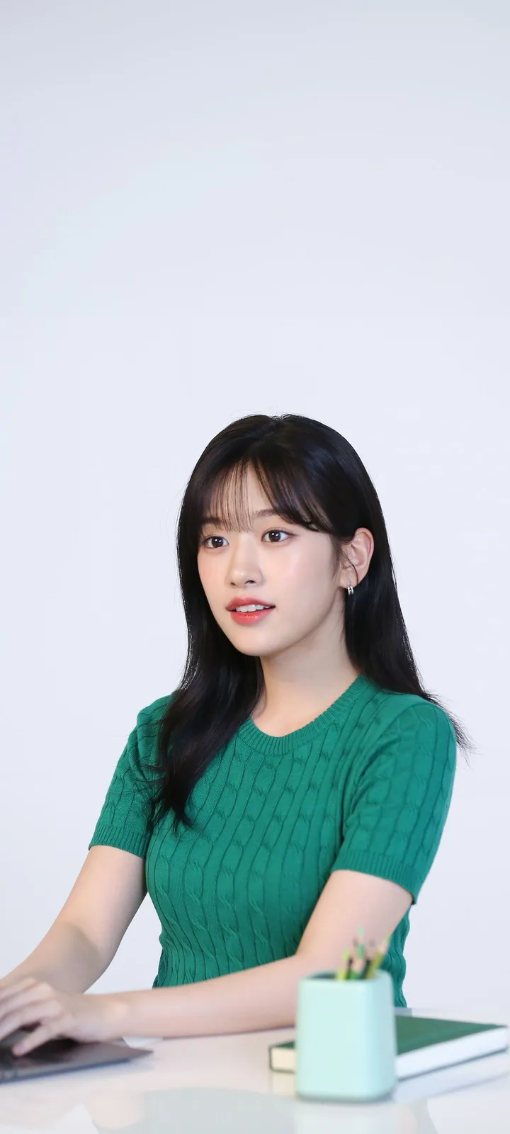 Fond d'écran de verrouillage mobile An Yu-jin 4K HD télécharger — IZ*ONE, IVE