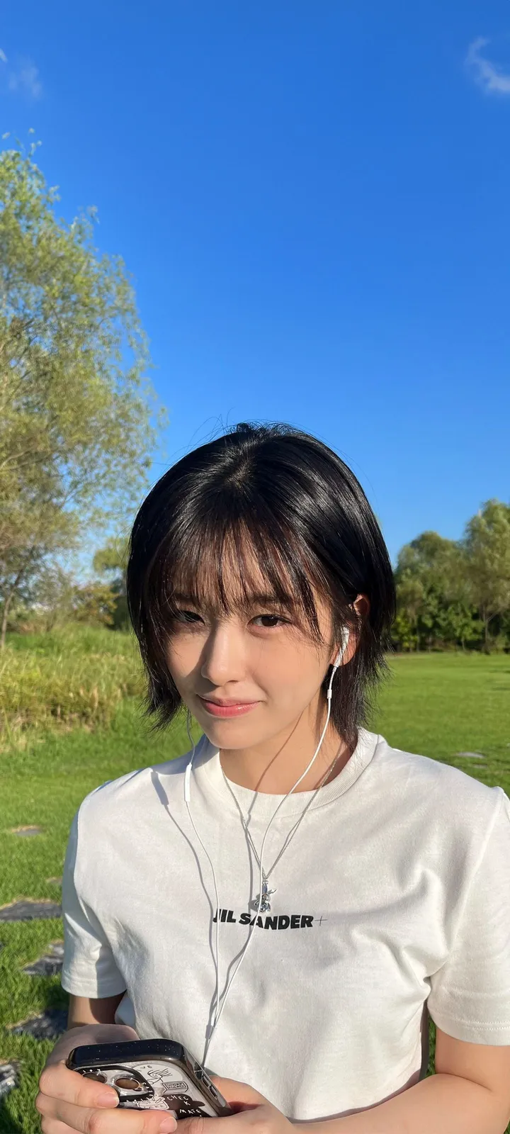 Fond d'écran de verrouillage mobile An Yu-jin 4K HD télécharger — IZ*ONE, IVE