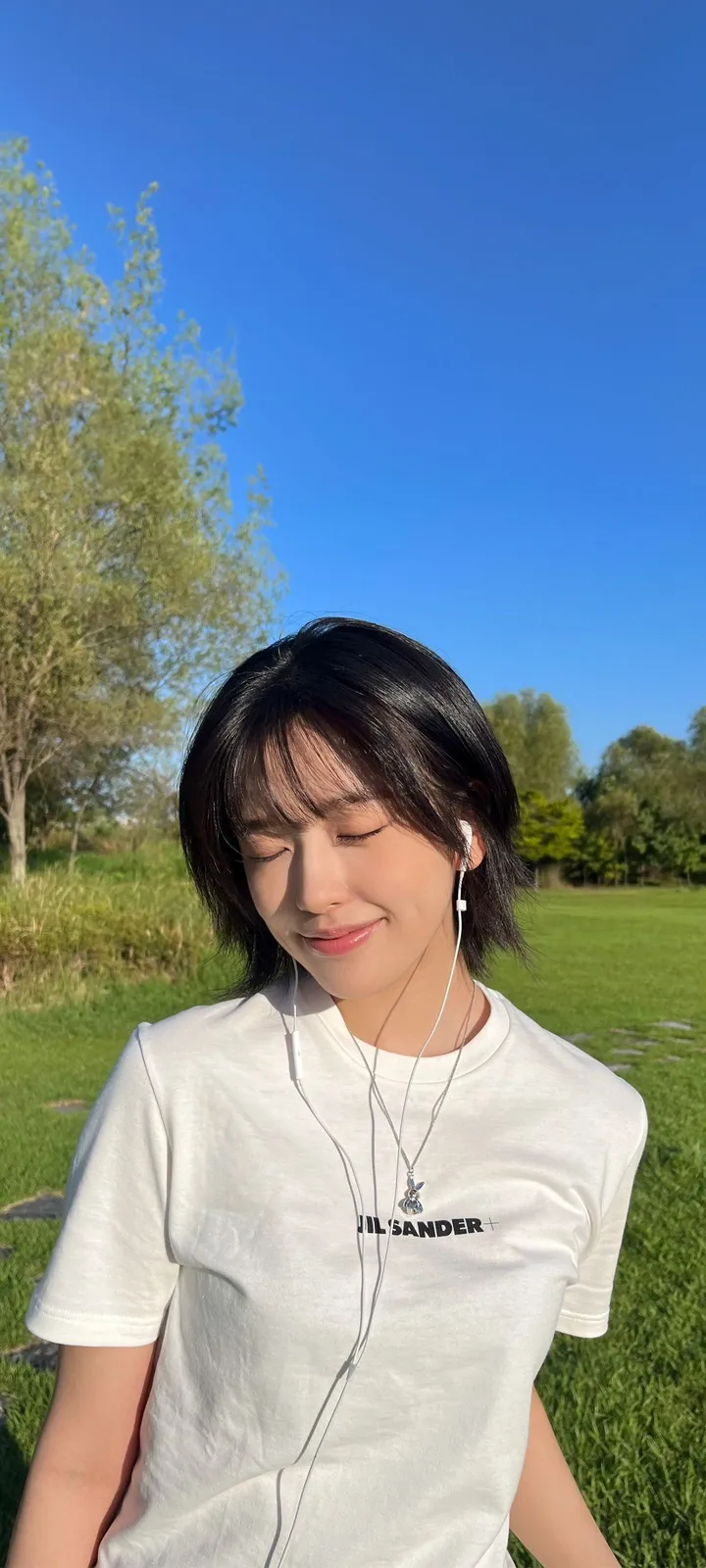 Fond d'écran de verrouillage mobile An Yu-jin 4K HD télécharger — IZ*ONE, IVE