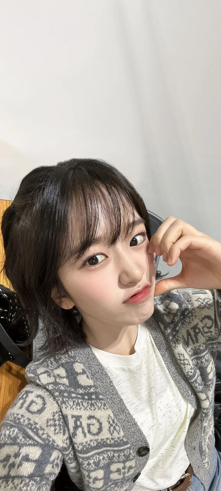Fond d'écran de verrouillage mobile An Yu-jin 4K HD télécharger — IZ*ONE, IVE