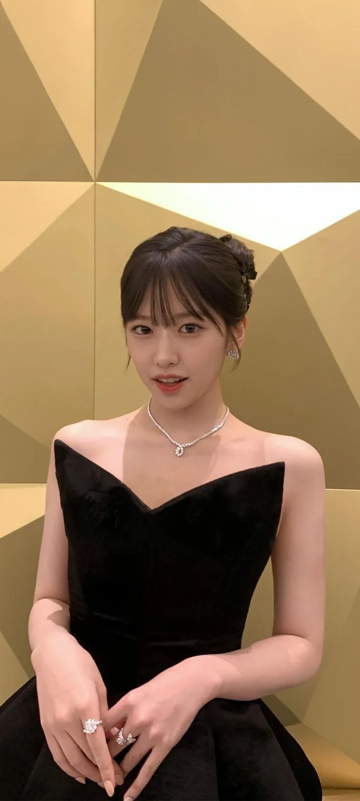 Fond d'écran de verrouillage mobile An Yu-jin 4K HD télécharger — IZ*ONE, IVE