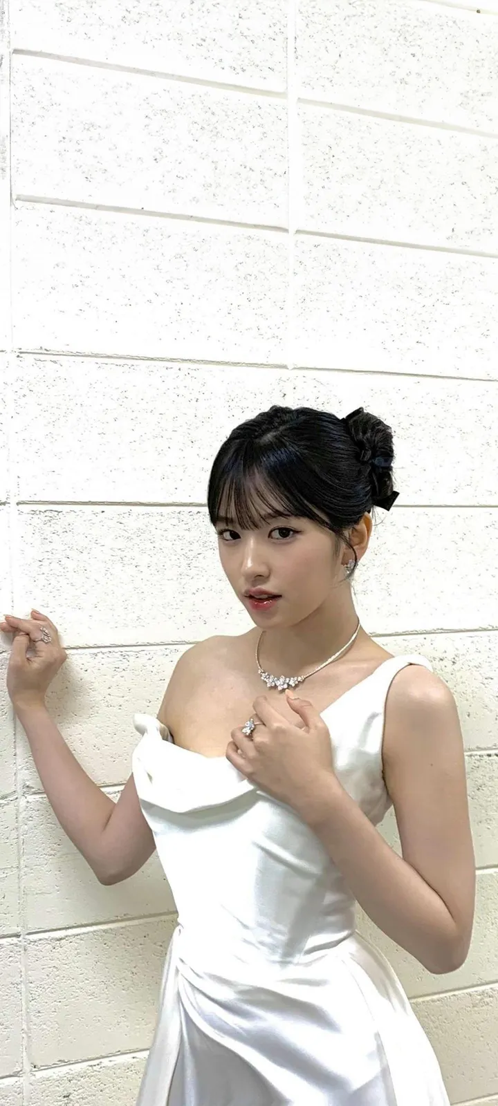 Fond d'écran de verrouillage mobile An Yu-jin 4K HD télécharger — IZ*ONE, IVE