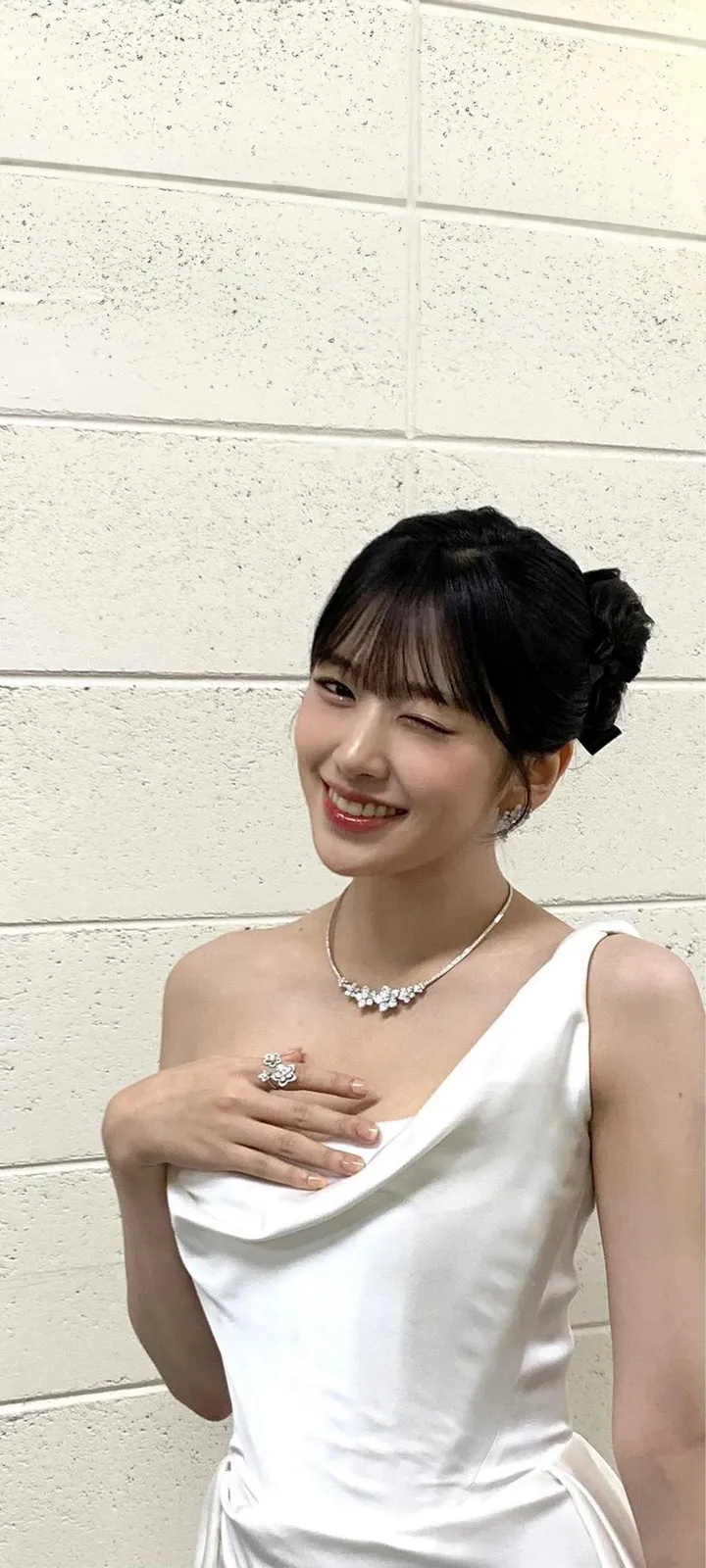 Fond d'écran de verrouillage mobile An Yu-jin 4K HD télécharger — IZ*ONE, IVE