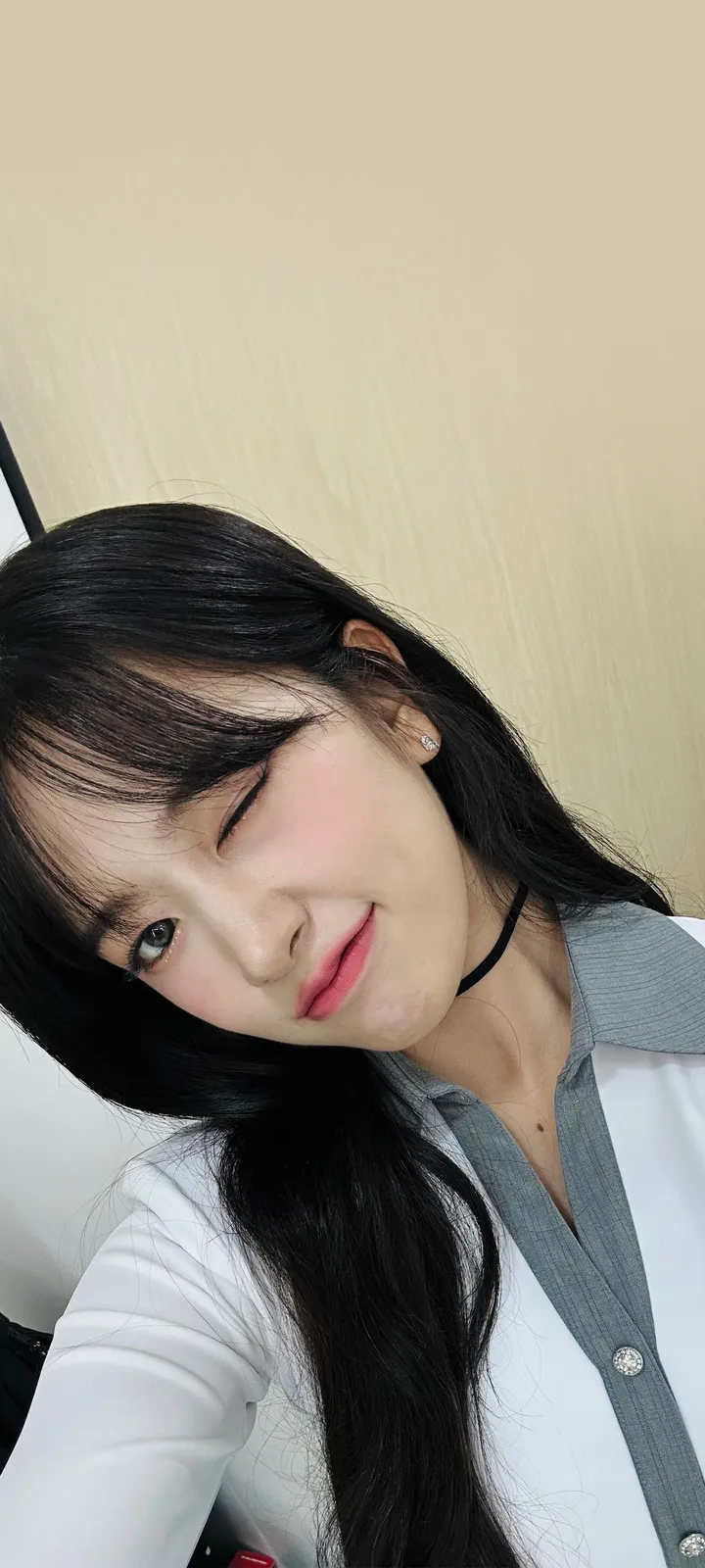 Fond d'écran de verrouillage mobile An Yu-jin 4K HD télécharger — IZ*ONE, IVE