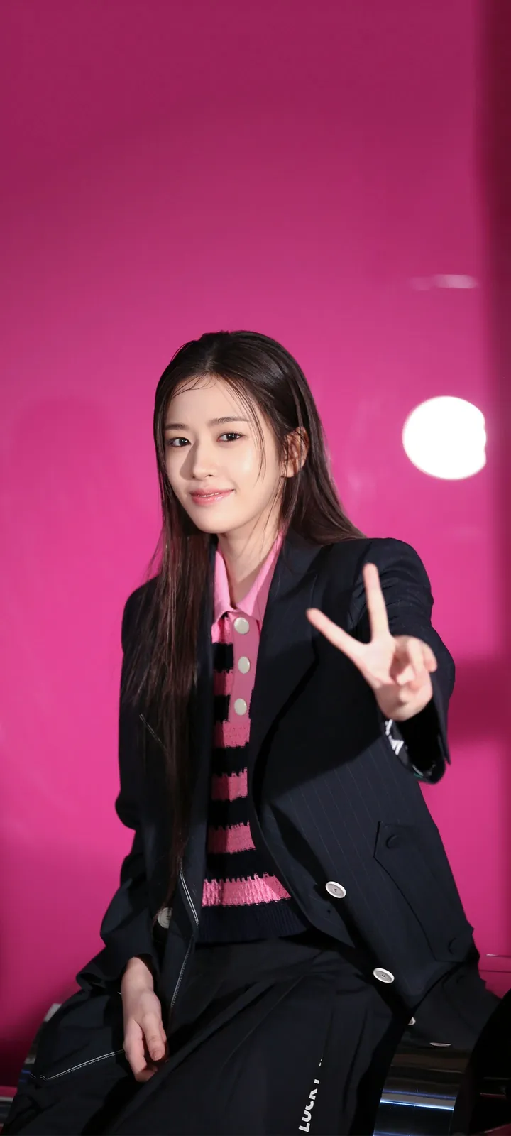 Fond d'écran de verrouillage mobile An Yu-jin 4K HD télécharger — IZ*ONE, IVE