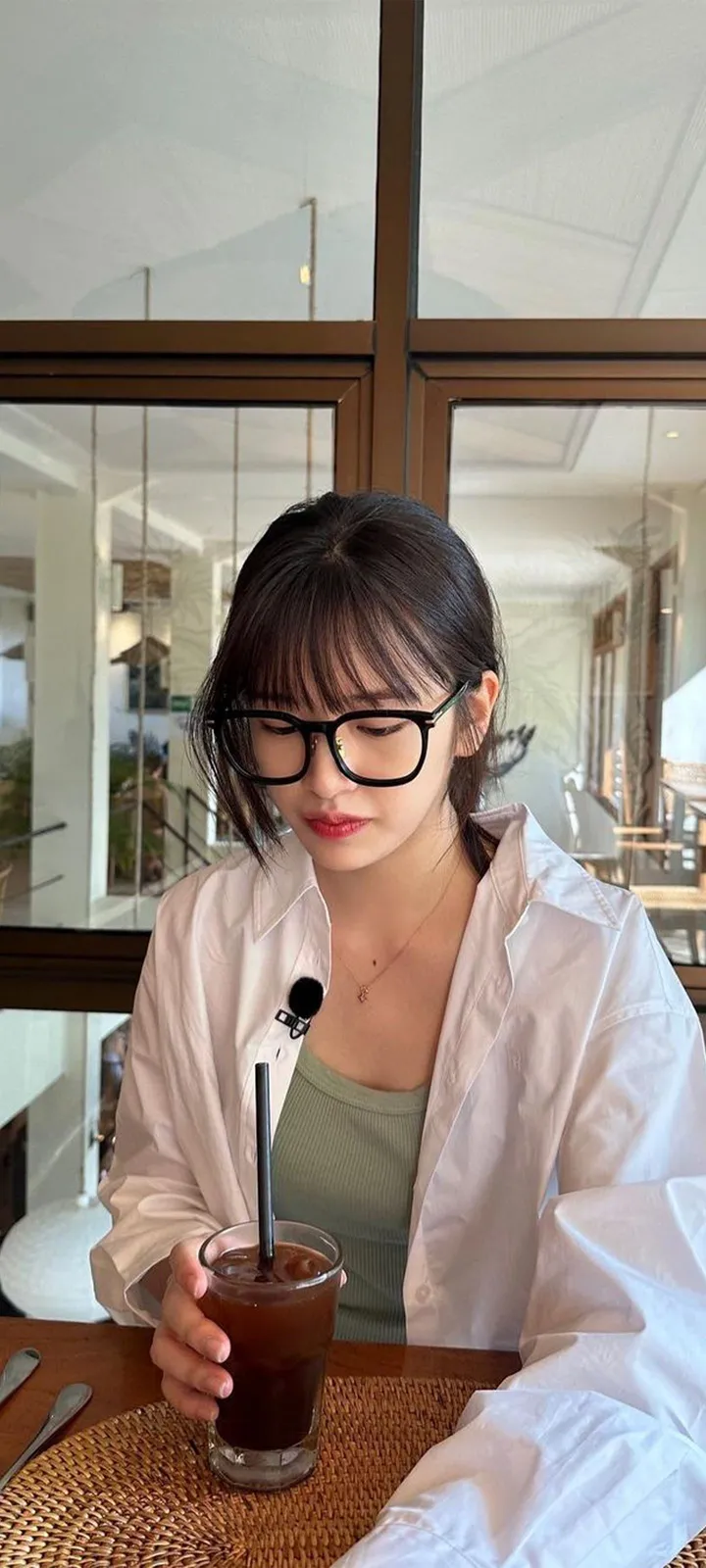 Fond d'écran de verrouillage mobile An Yu-jin 4K HD télécharger — IZ*ONE, IVE