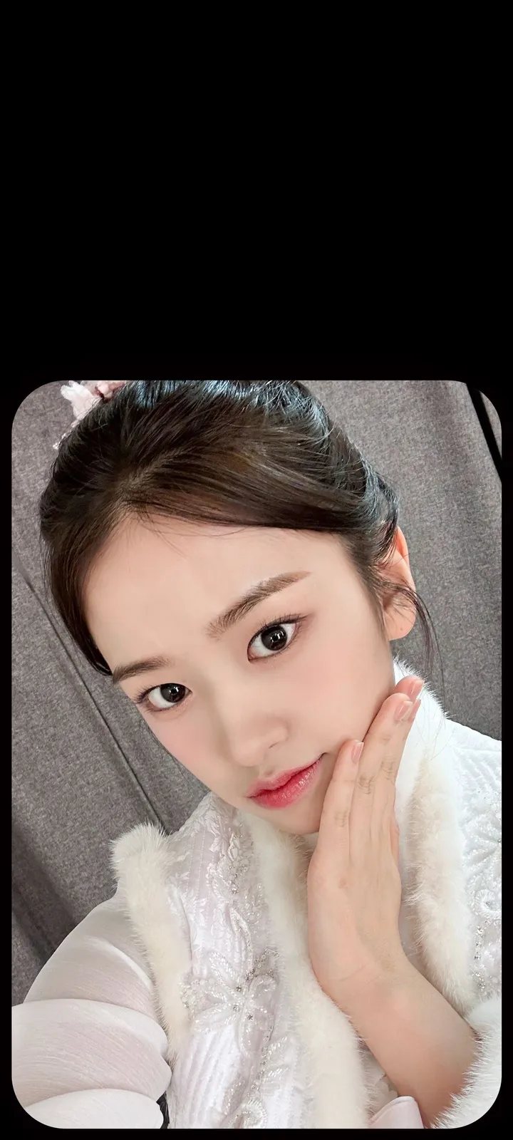 Fond d'écran de verrouillage mobile An Yu-jin 4K HD télécharger — IZ*ONE, IVE
