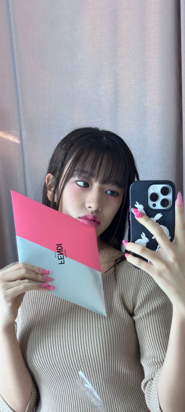 Fond d'écran de verrouillage mobile An Yu-jin 4K HD télécharger — IZ*ONE, IVE