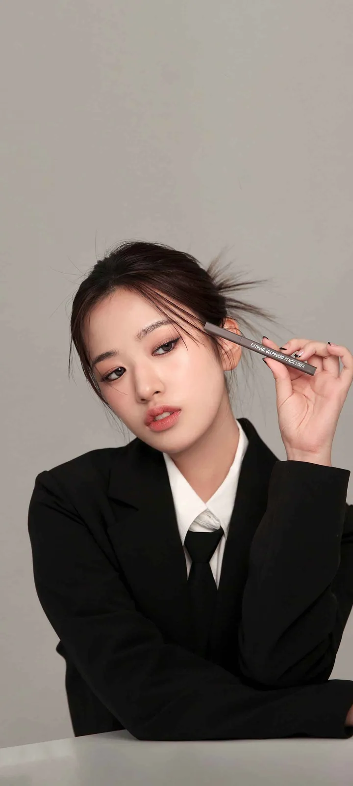 Fond d'écran de verrouillage mobile An Yu-jin 4K HD télécharger — IZ*ONE, IVE