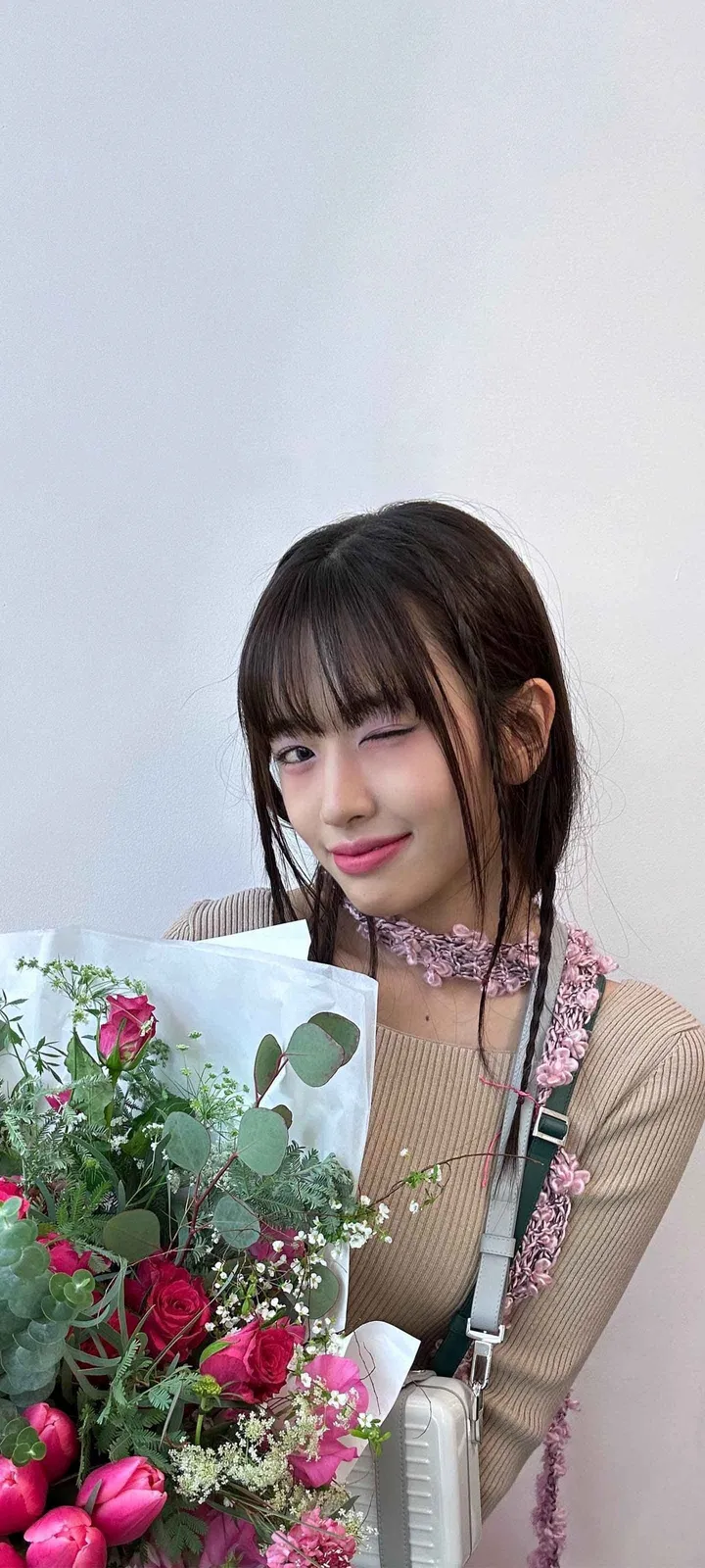 Fond d'écran de verrouillage mobile An Yu-jin 4K HD télécharger — IZ*ONE, IVE