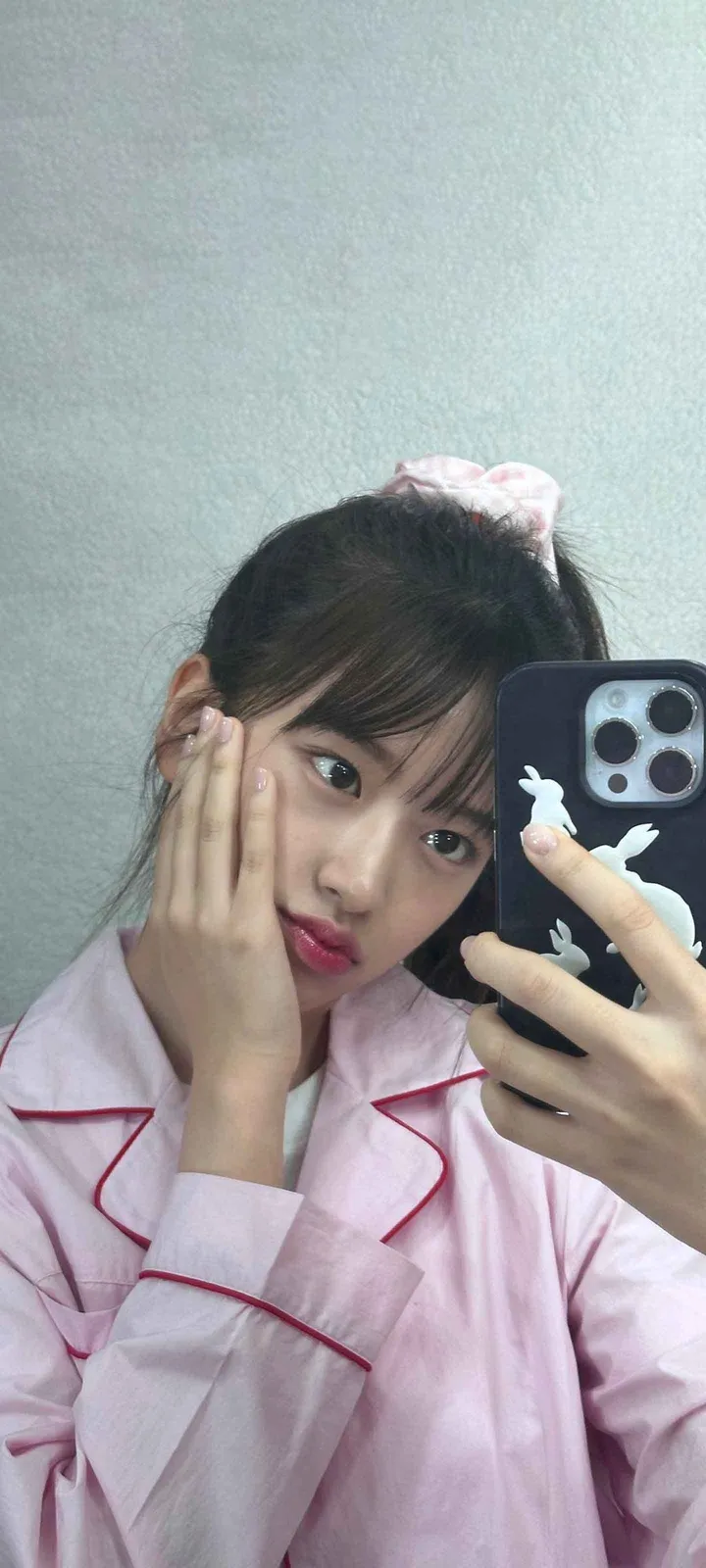 Fond d'écran de verrouillage mobile An Yu-jin 4K HD télécharger — IZ*ONE, IVE