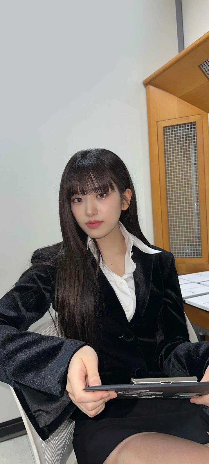 Fond d'écran de verrouillage mobile An Yu-jin 4K HD télécharger — IZ*ONE, IVE