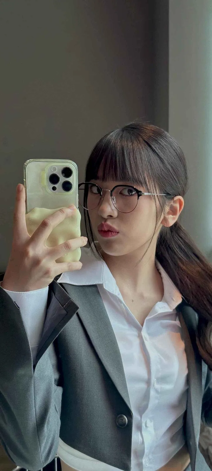 Fond d'écran de verrouillage mobile An Yu-jin 4K HD télécharger — IZ*ONE, IVE
