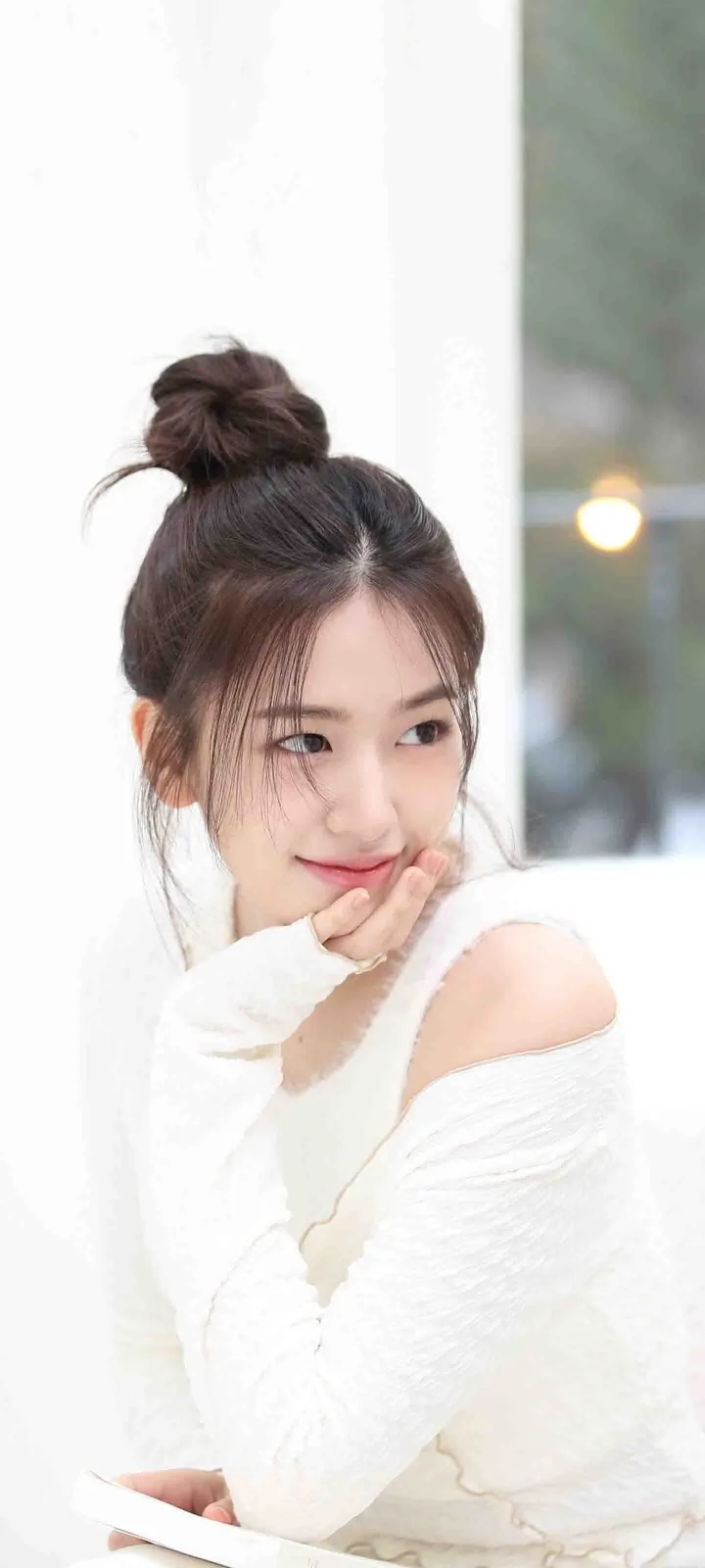 Fond d'écran de verrouillage mobile An Yu-jin 4K HD télécharger — IZ*ONE, IVE
