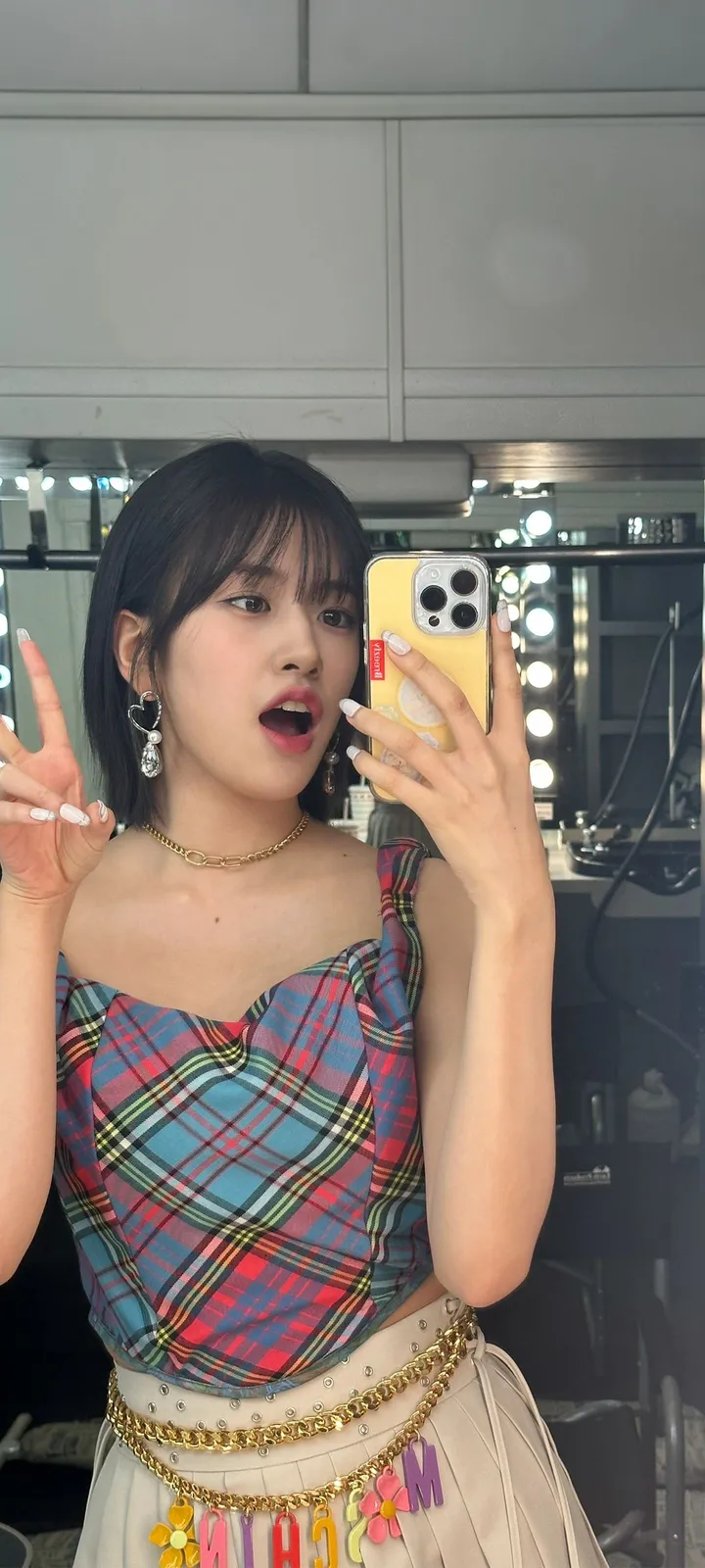 Fond d'écran de verrouillage mobile An Yu-jin 4K HD télécharger — IZ*ONE, IVE