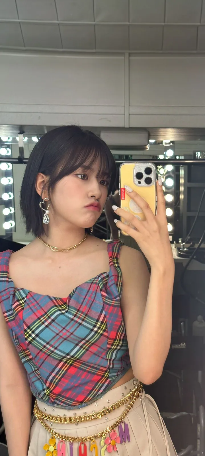 Fond d'écran de verrouillage mobile An Yu-jin 4K HD télécharger — IZ*ONE, IVE