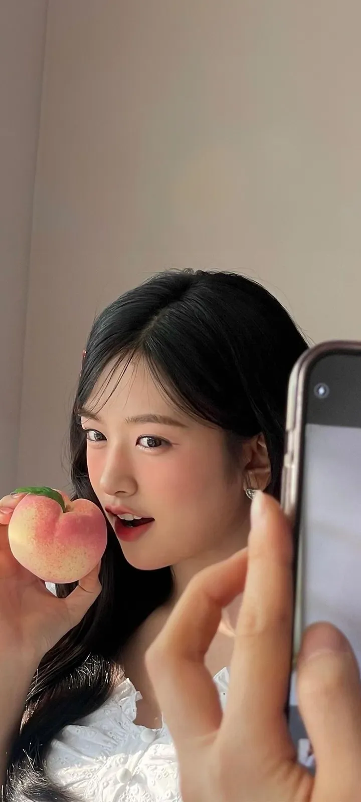 Fond d'écran de verrouillage mobile An Yu-jin 4K HD télécharger — IZ*ONE, IVE