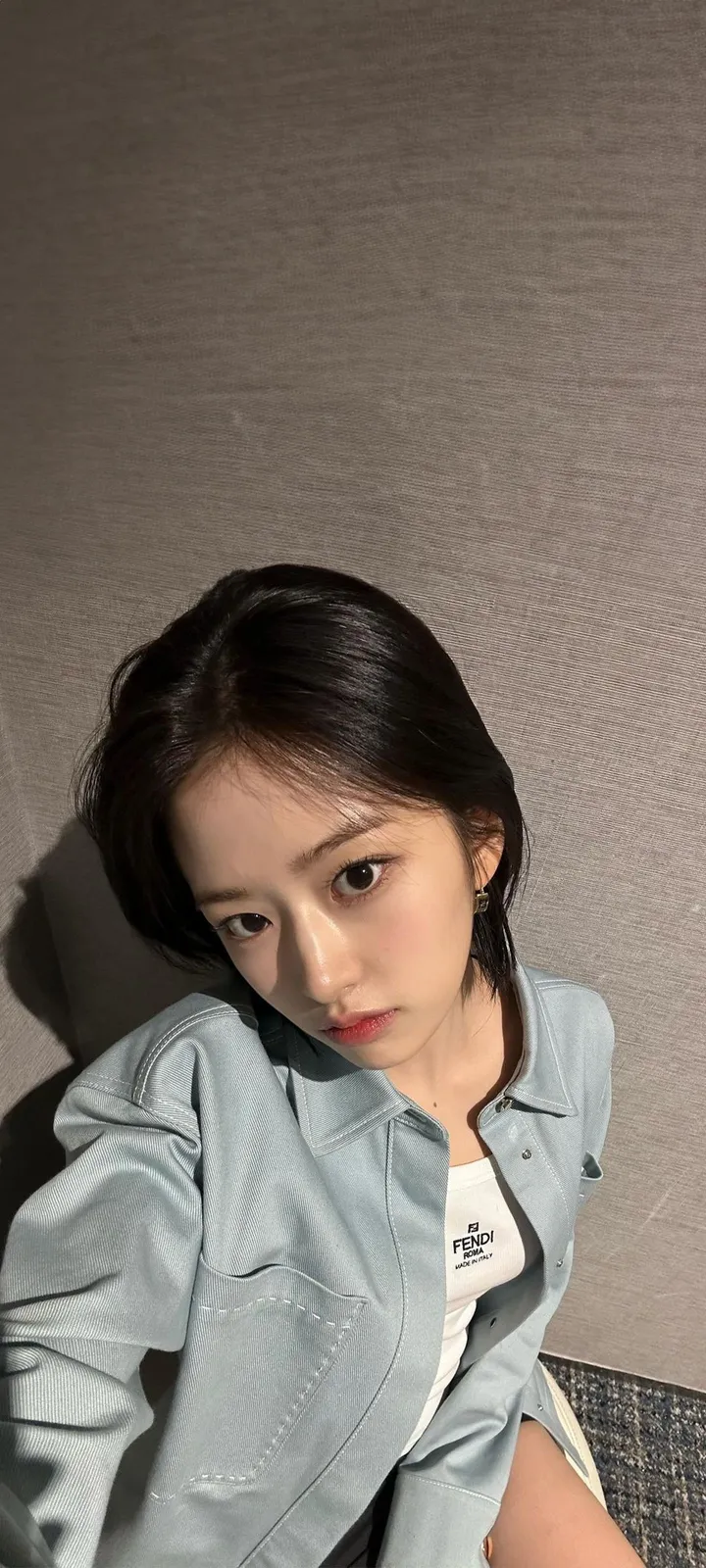 Fond d'écran de verrouillage mobile An Yu-jin 4K HD télécharger — IZ*ONE, IVE