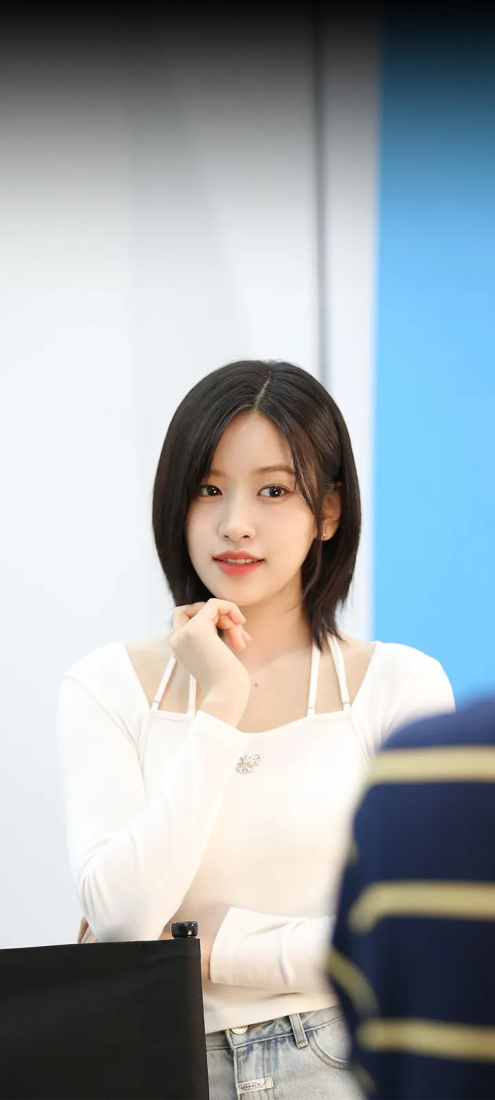 Fond d'écran de verrouillage mobile An Yu-jin 4K HD télécharger — IZ*ONE, IVE
